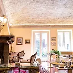 Brunelli Bed and Breakfast