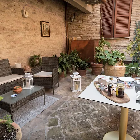 Oda ve Kahvaltı Brunelli Assisi