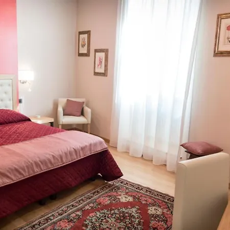 Oda ve Kahvaltı Brunelli 4*